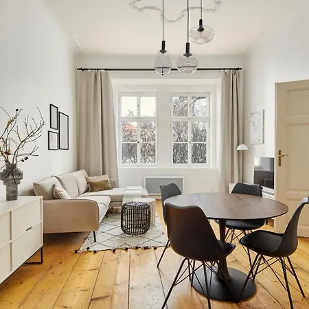 Apartment Contemporary On Old Town Square By Days *